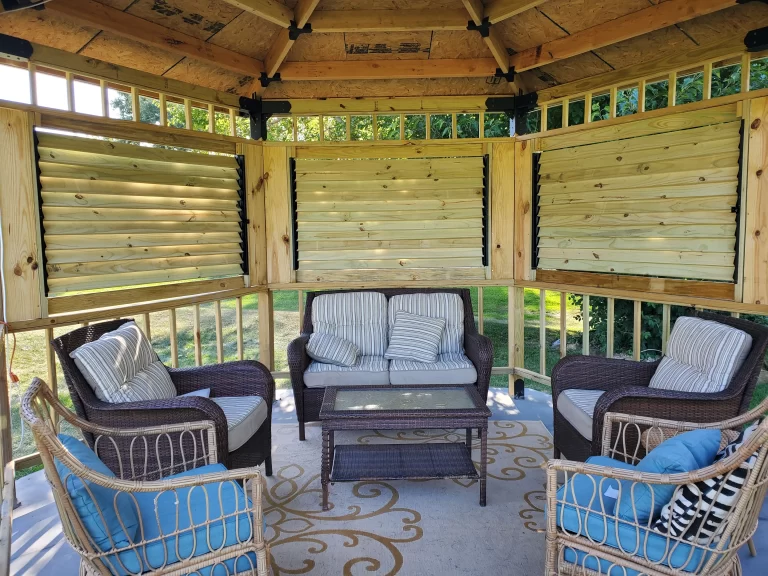 Hexagon gazebo with furniture, Louvers and Lattice Fences